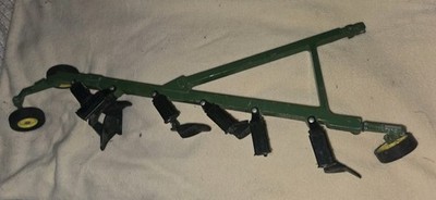 Vintage ERTL John Deere Tractor 6 Bottom Plow, Diecast 1/16 Attachment DAMAGED 
