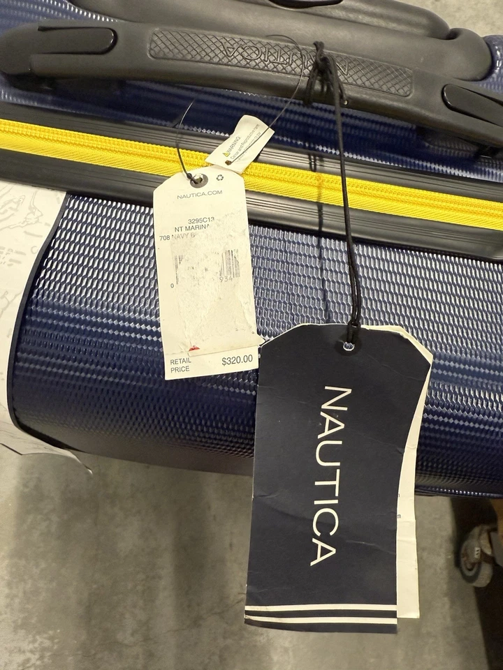 Equipaje giratorio rígido Nautica Marina 25" en azul marino/amarillo ORG $320 Excelente Co Foto 4 de 4