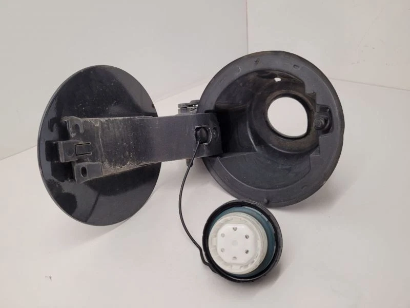 2014-2020 CHEVROLET IMPALA NEW Fuel Filler Door Gray 84287349 Foto 4 de 4