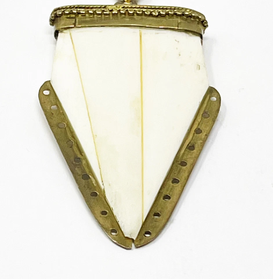 Collar colgante tribal boho cuentas de ágata latón hueso bovino punta de lanza artesanal Foto 4 de 4