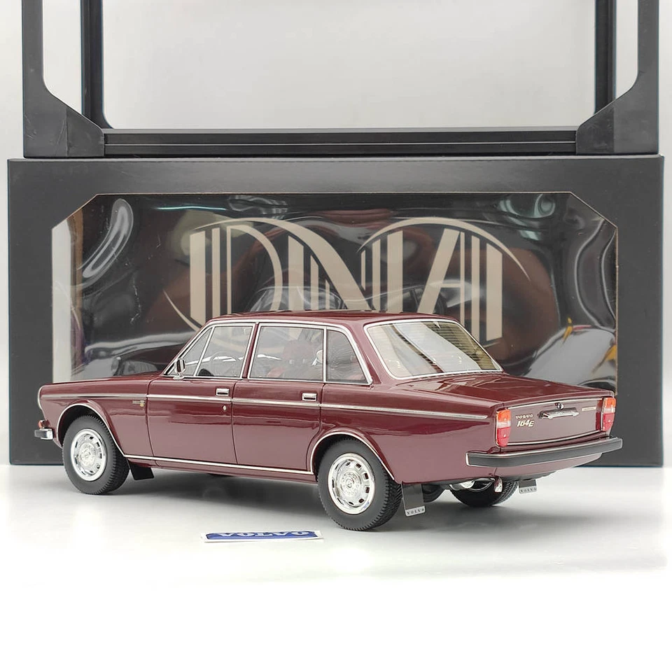 DNA Collectibles 1:18 Volvo 164 E 1972 DNA000158 резиновая модель автомобиля ограниченное издание красная - Изображение 3 из 4