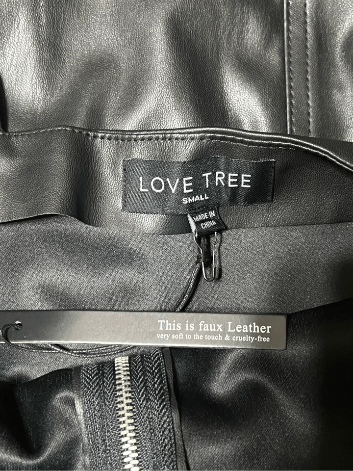 Sexy Vestido Love Tree Nuevo con Etiquetas Cuero Vegano Sin Mangas con Tirantes Talla Pequeña Foto 4 de 4