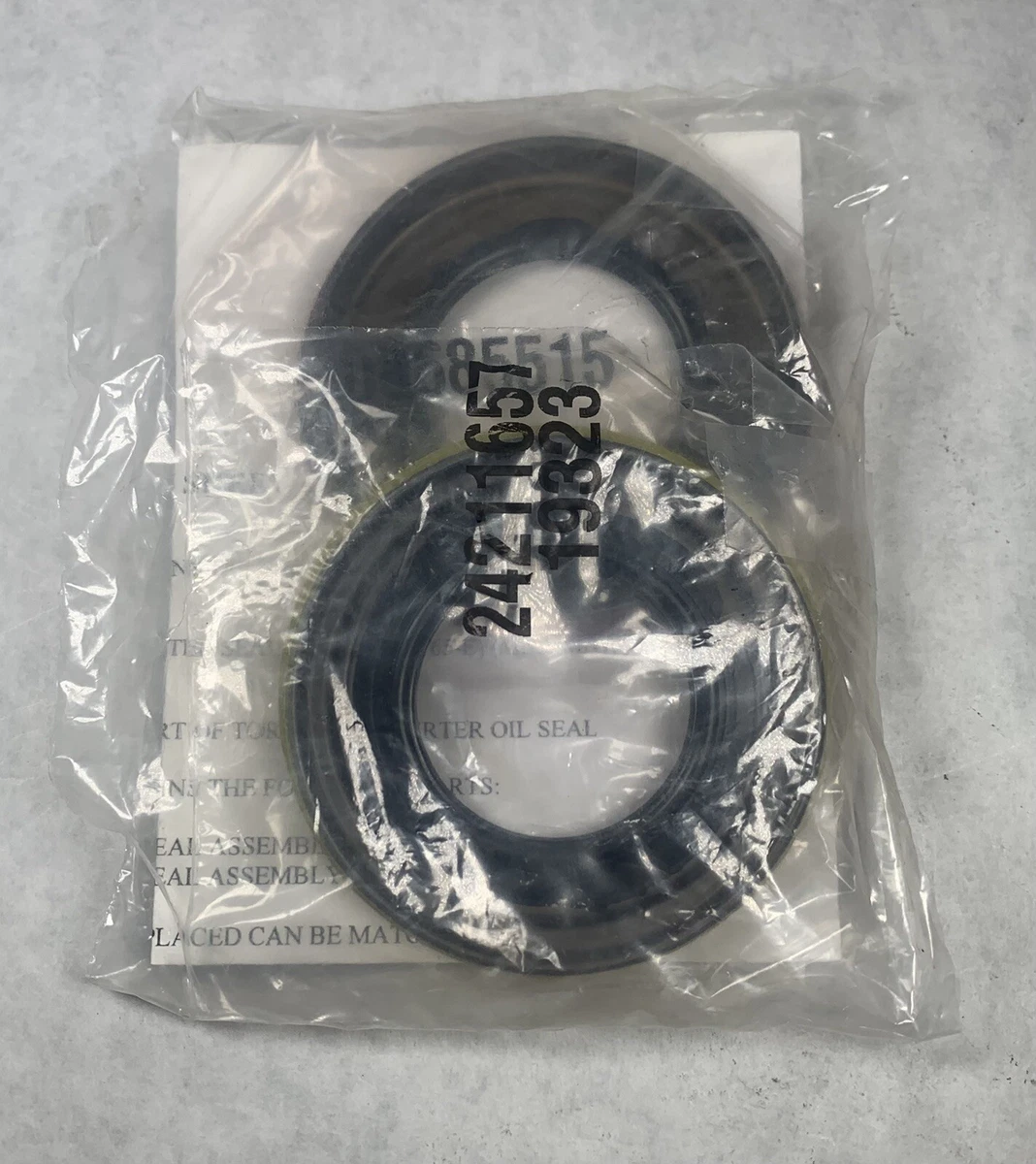 NEW (Pack of 2) OEM Genuine GM 08685515 & 24204772 Torque  