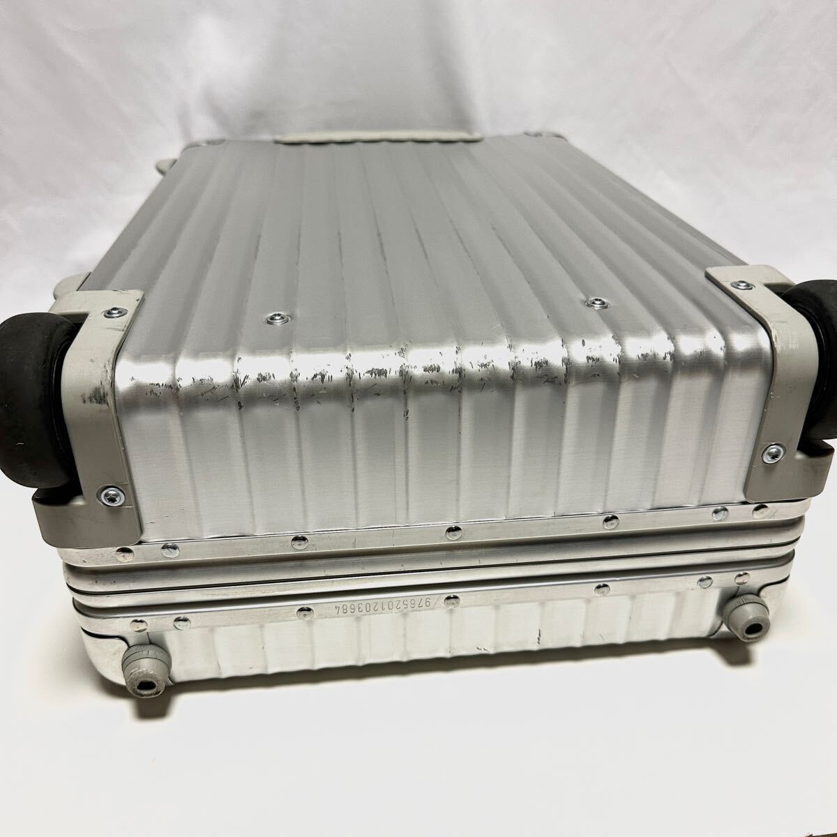 RIMOWA Classic Cabin S Silver Suit Case 33L | eBay RIMOWA Classic Cabin S Silver Suit Case 33L | eBay