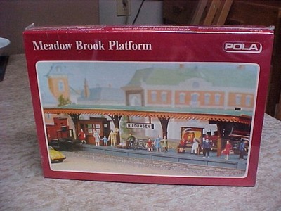 POLA HO Scale 11555 Meadow Brook Platform Building Kit HO Scale West Germany