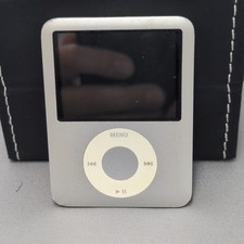 Apple IPod A1236 4Gb MP3 Player Untested For Parts