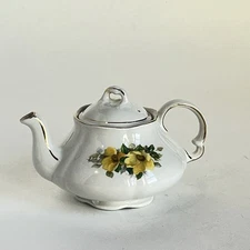 Ellgreave Vintage Enoch 1784 Woods & Sons TeaPot Ironstone Yellow Flowers Small