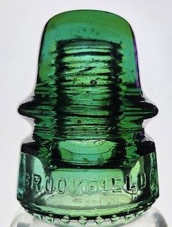 Antique Glass Insulator CD 162 YELLOW GREEN BROOKFIELD SDP