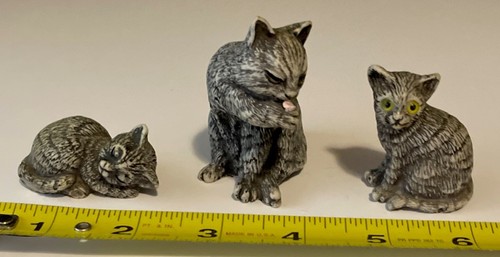 Vintage Enesco Signed A. Lucchesi FARO 3 Kitty Cat Figurines MOM +2 Babies - Picture 2 of 14