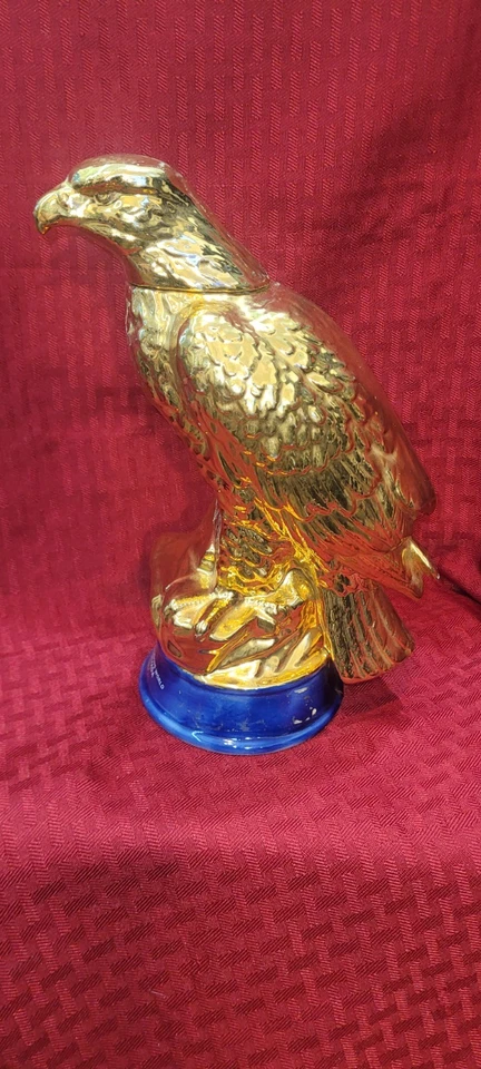 Decantador Ezra Brooks 1971 vintage oro 24K Eagle  Foto 2 de 4