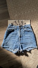 Vintage CHIC Cut Off Jean Shorts Size 2 Cute Shorts For Summer Vintage Style