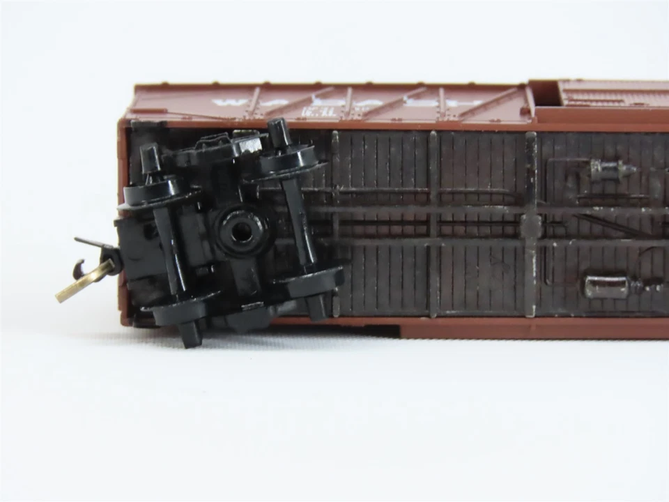 N Scale Micro-Trains MTL 28050 WAB Wabash 40' Out-Side Braced Boxcar #81510 - Image 4 of 4