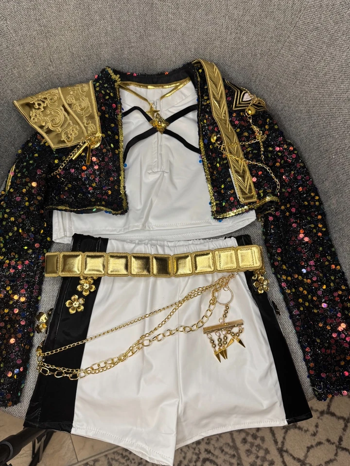 Rumi K-Pop Costume for Girls – Sequin Jacket, Top, Shorts + Accessories Gift - Image 3 of 4