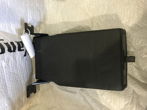 REAR Console ARM REST MERCEDES CLS 06 07 08 09 10 11 BLACK LEATHER - Picture 3 of 4
