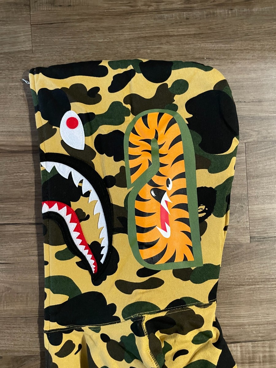 NEW BAPE 1st Camo Shark Full Zip Hoodie Yellow Size S-XXL