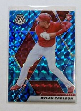 2021 Panini Mosaic Dylan Carlson Reactive Blue Prizm RC #227 St. Louis Cardinals