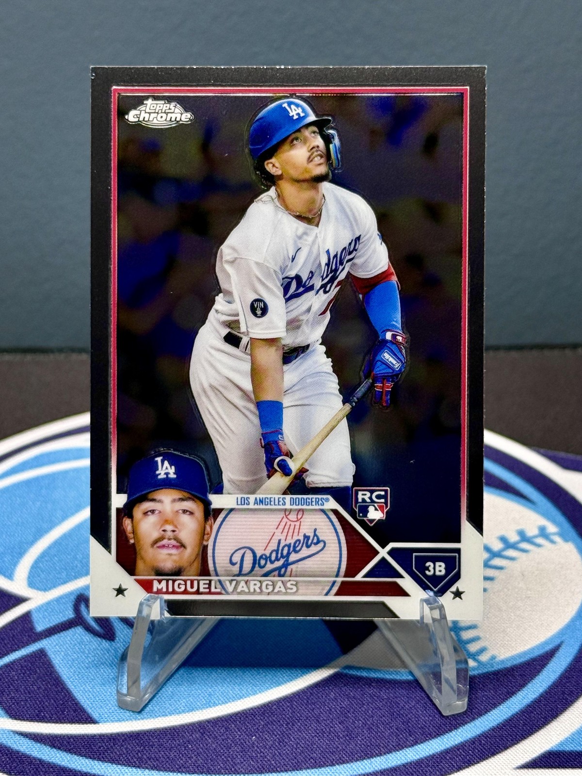 2023 Topps Chrome #161 Miguel Vargas RC - Los Angeles Dodgers