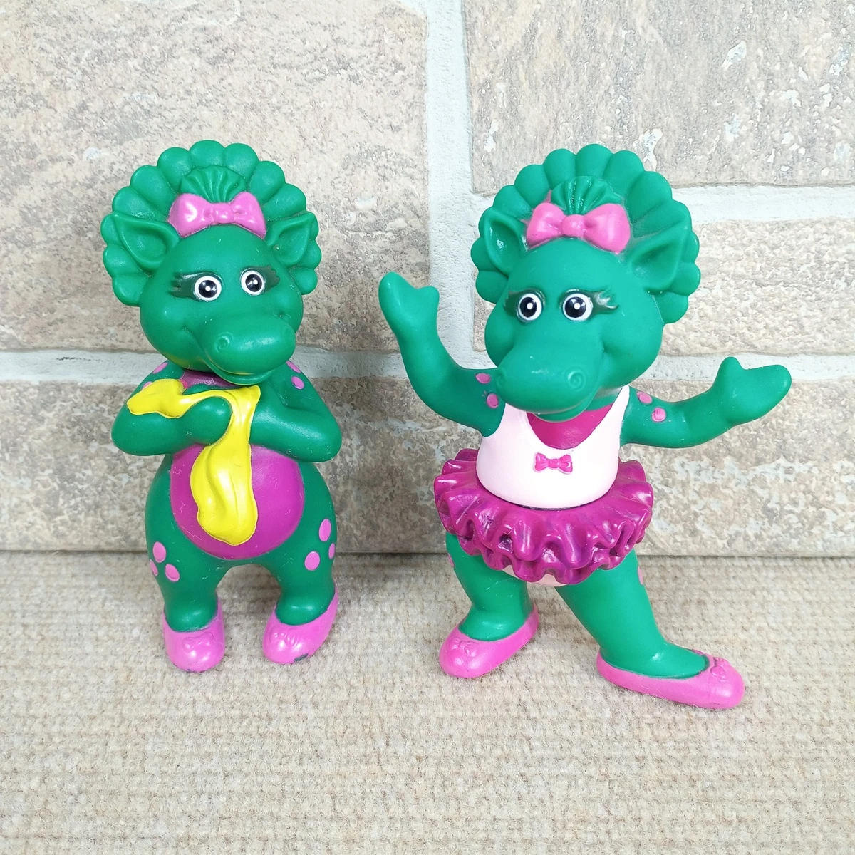 Barney & Friends Cartoon & TV Character Action Figures with