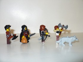 LEGO Castle Wolfpack raiding party warrior shield bow cape Beastmaster RPG cmf