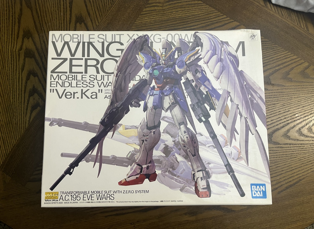 Bandai 1:100 Endless Waltz Wing Gundam Zero Model Kits