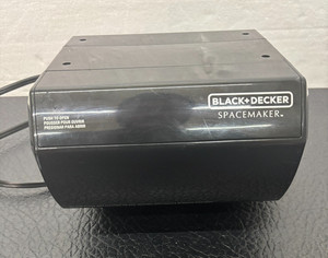 Black & Decker SpaceMaker CO100B Under Cabinet Can Opener Knife Sharpener Black