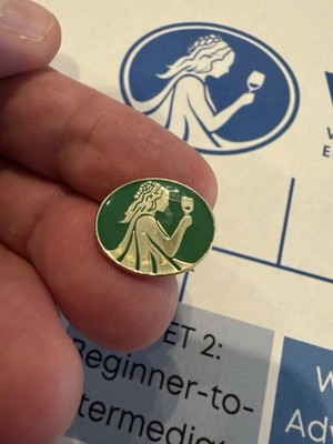 WSET Level 2 Lapel Pin   Wine & Spirit Education Trust   Green Enamel