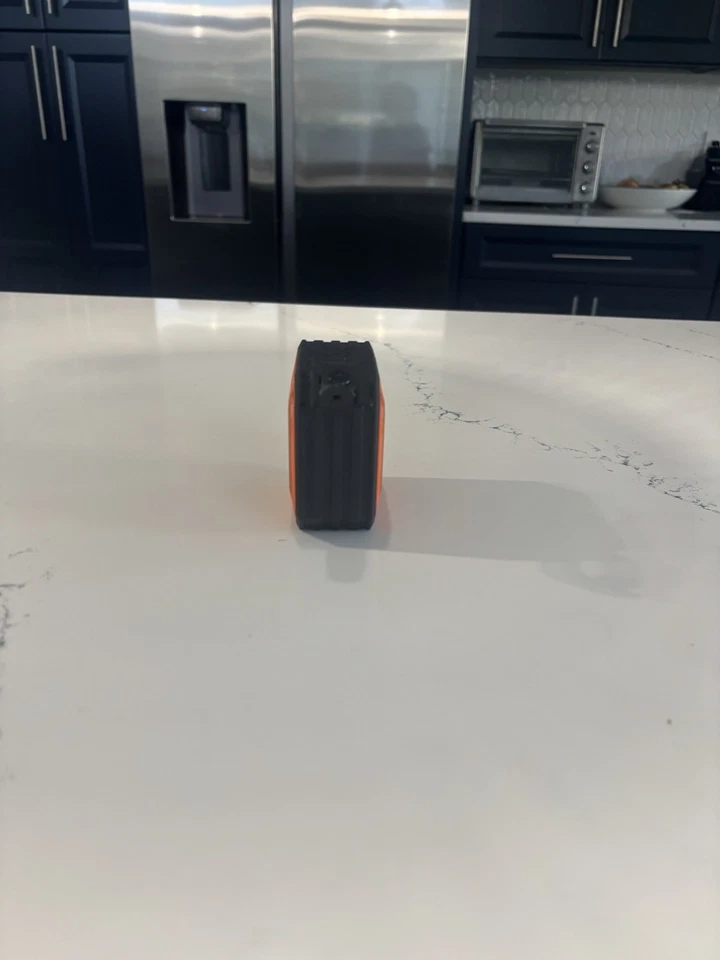 F4P BTSPK-O Portable Bluetooth Wireless Speaker Black and Orange - Image 4 of 4