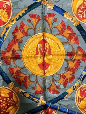 HERMES DAIMYO PRINCES DU SOLEIL LEVANT Carre 90 Scarf Women Auth