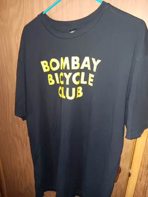 Bombay Bicycle Club T Shirt Mens 2XL Yellow Logo Band Tee