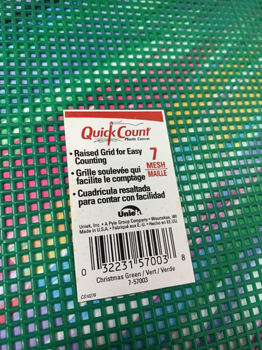 Darice PLASTIC CANVAS set of 3 Green Pink Size: 13.5" x 10.5" 7 Mesh Raised Grid - Picture 2 of 3