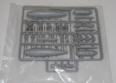 TRUMPETER F4U-1D CORSAIR 02221  PARTS  SPRUE Hx2-DROP TANKS+AN-M44+MORE 1/32