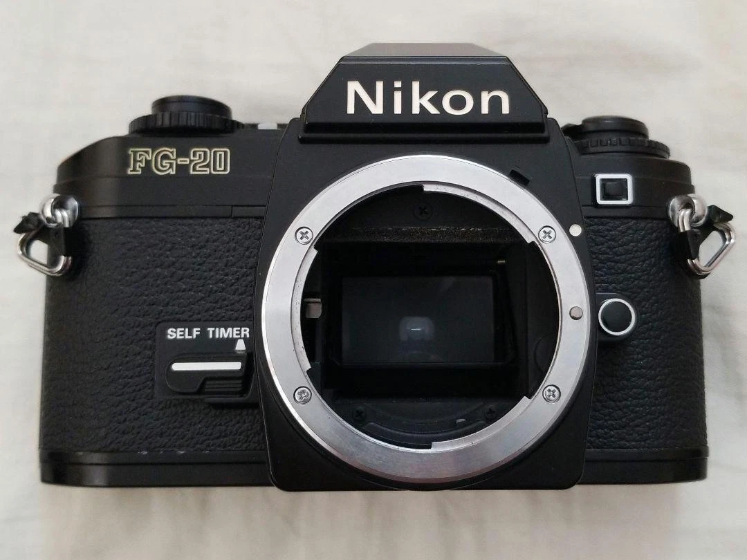 Excellent- Nikon SLR Film Camera FG-20 micro-Nikkor 55mm F35 USED