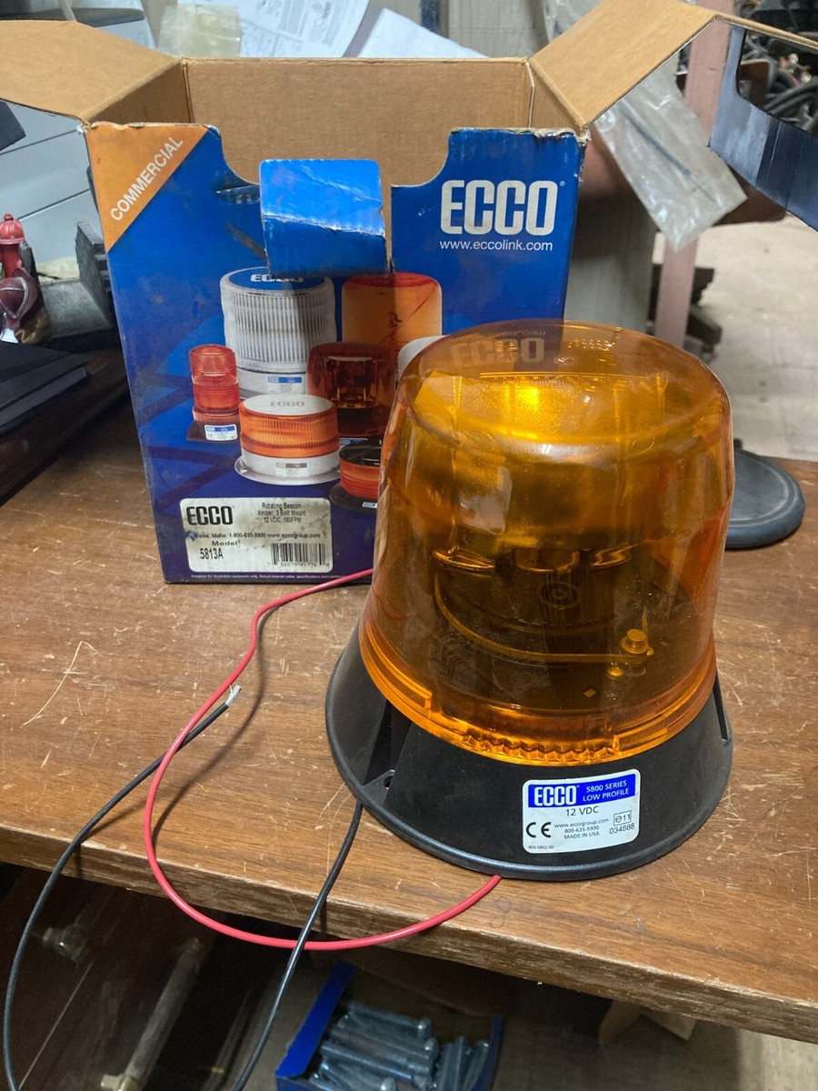 NEW! ECCO 5813A Bolt Mount Rotating Beacon NO BOLTS Ecco 5800