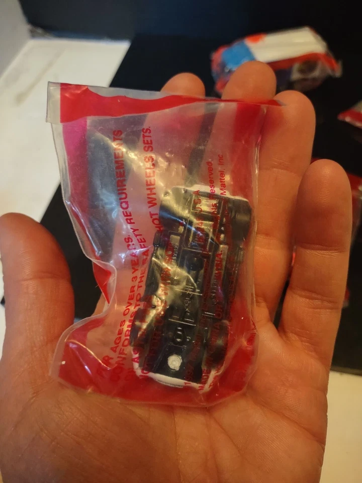 Lote de 5 autos promocionales de cereales General Mills 1997 Hot Wheels de colección sellados. Nuevo Foto 3 de 4