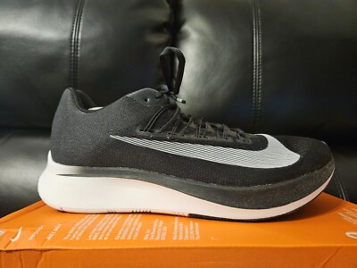 nike zoom fly 42.5