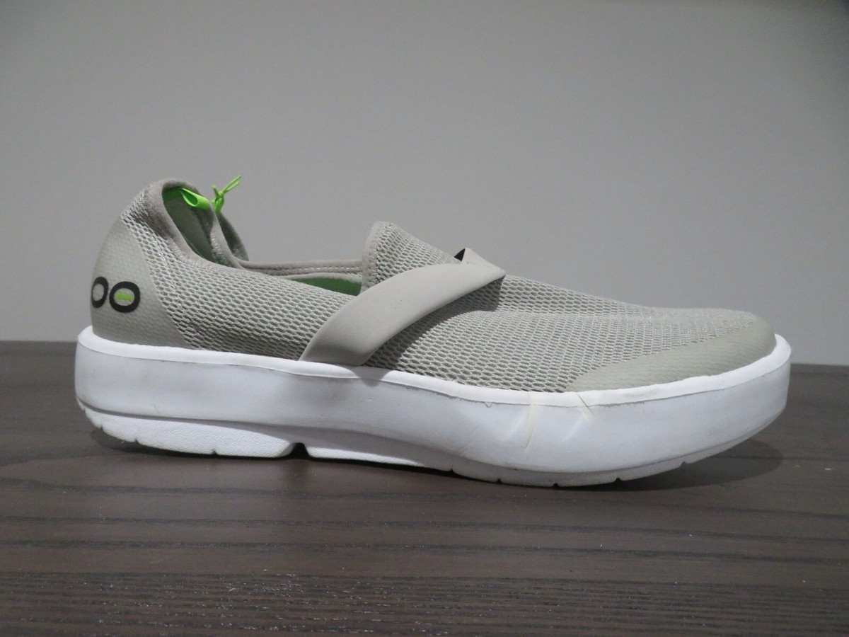 OOFOS Gray and White Athletic Shoes WOMEN main image 2