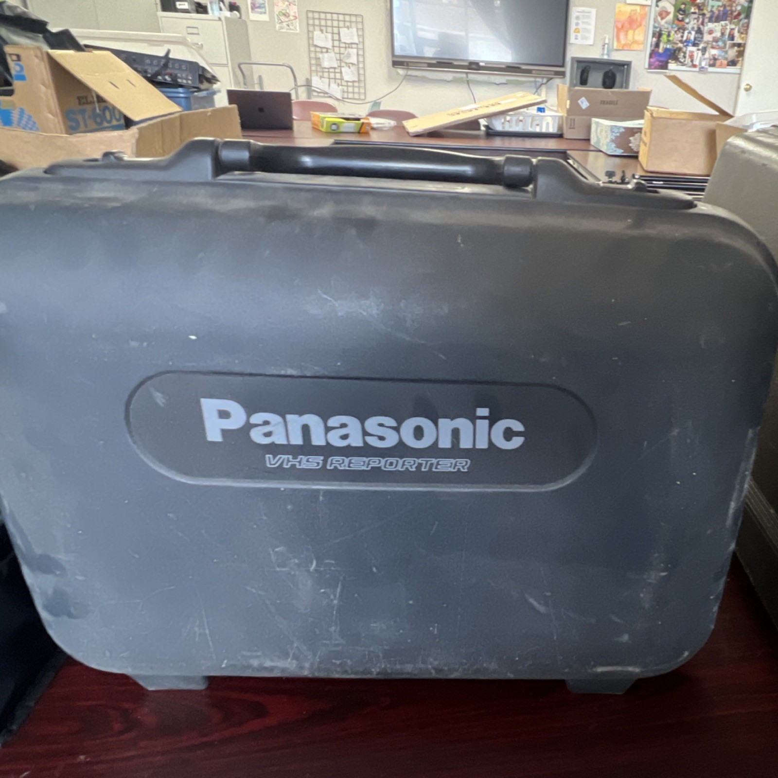 14x Zoom Built-in Mic Vhs With Carrying Case