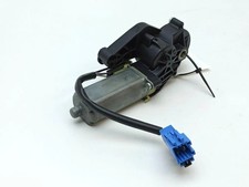 MERCEDES-BENZ S W223 Sitzsteuerungsmotor vorne rechts 0390203206 3.00 34641134