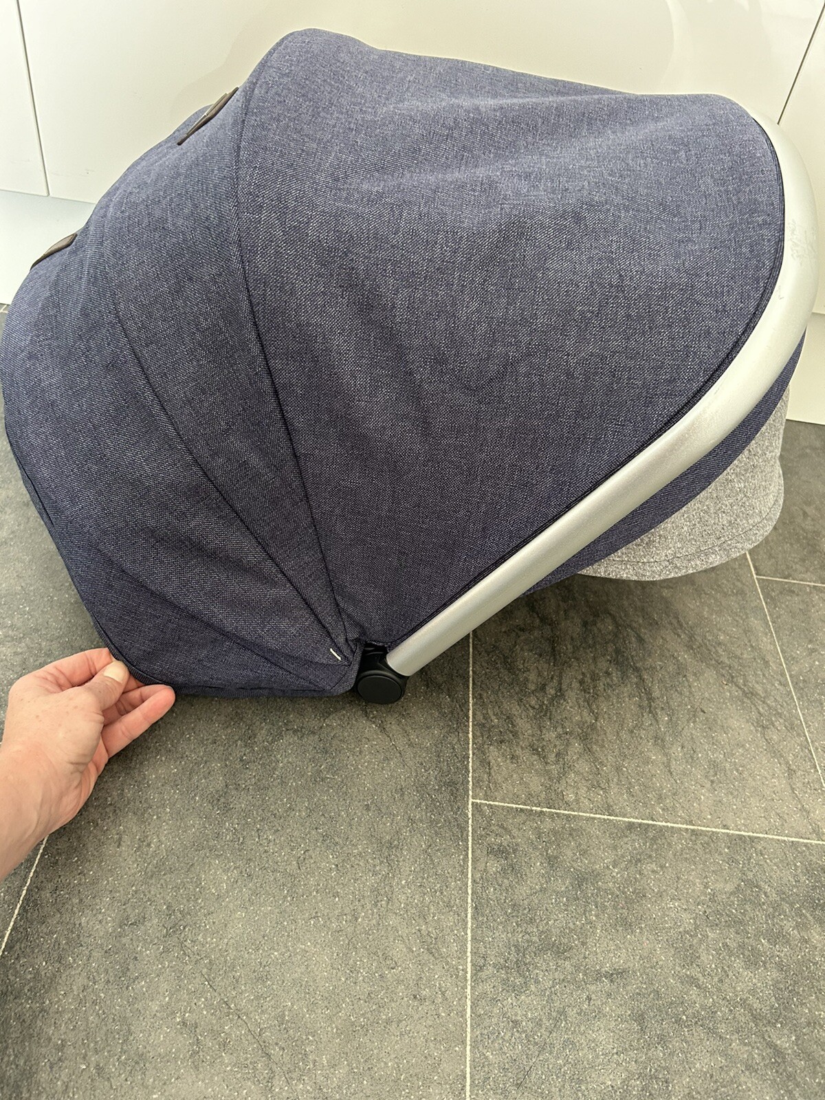 Foto 1 di 8