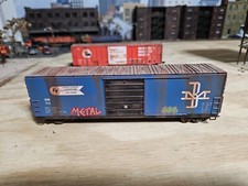 Walthers Mainline 1923 - Boston Maine 910 - 50' Evans Smooth-Side Boxcar RTR