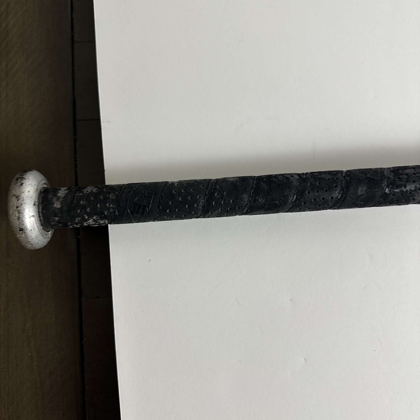 Easton Diamond Pro Official Slow Pitch Softball Bat 34 Inches 28 Ounces