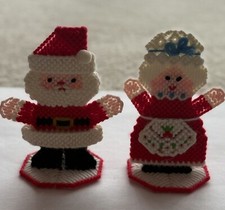 Vtg. Mr. Mrs. Santa Claus Plastic Needlepoint Standing Christmas or Ornament