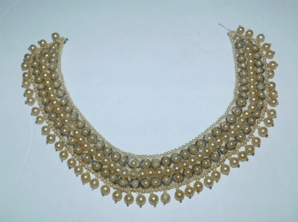 NICE PREOWNED VINTAGE GLENTEX FAUX PEARL COLLAR NECKLACE MADE IN