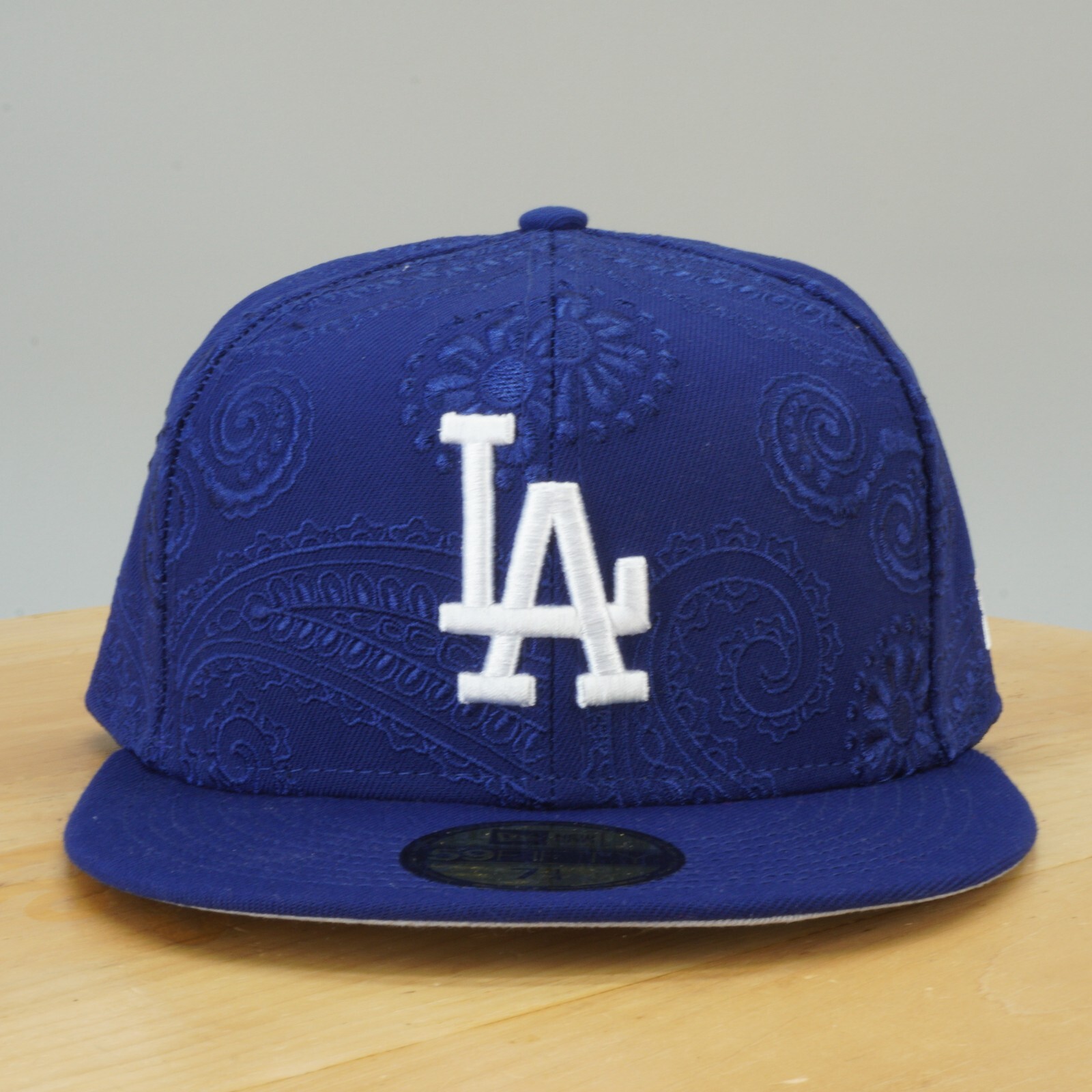 Los Angeles Dodgers Embroidered 59FIFTY Fitted Hat in Blue LA 7 1/4