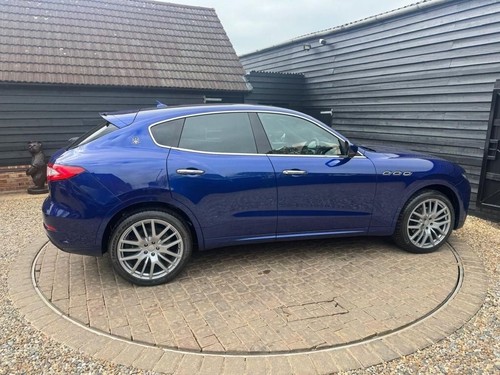 2017 Maserati Levante 3.0D V6 SUV 5dr Diesel ZF 4WD Euro 6 (s/s) (275 ps) ESTATE - Picture 18 of 24