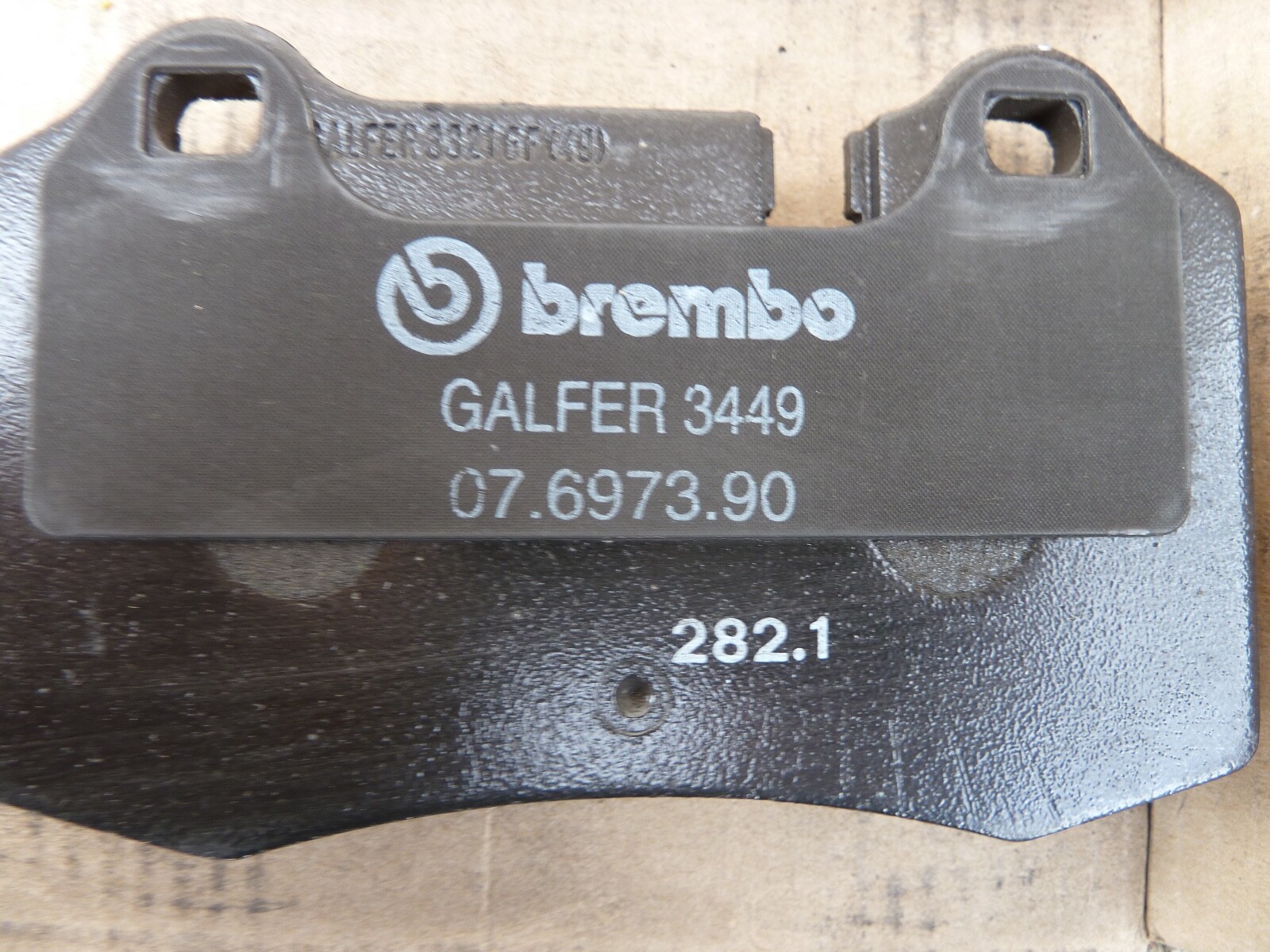 NEW Aston Martin DB7 Vantage Factory BREMBO Front Brake Pad Kit Set Pads