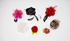 GIRLS LOT OF FANCY BOWS IN VERY GOOD USED CONDITION