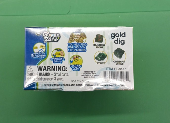 NEW Giggle Zone   “ GOLD DIG” Hidden Gem & Miniature Tools 320547