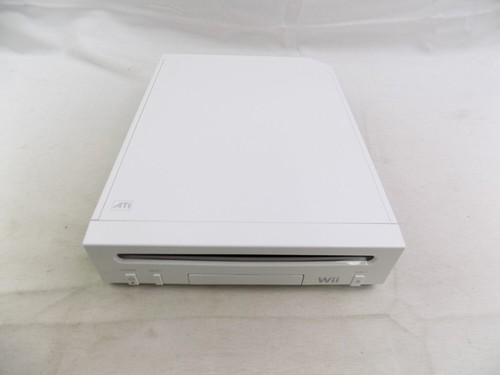 Boxed Nintendo Wii Console with Accessories + Wii Sports /2 - Picture 2 of 5
