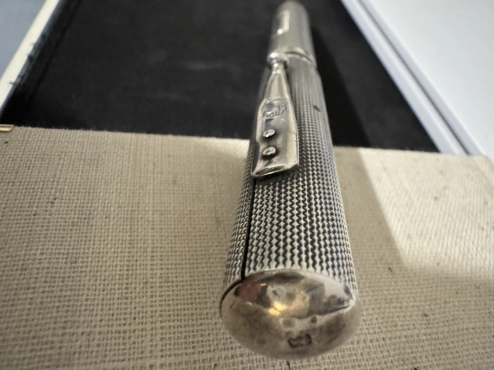 Waterman 452 In Barley Pattern . Hallmarked In Sterling Sil . 92 Years Old . - Image 2 of 4